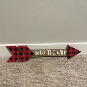 Into the wild wall decor